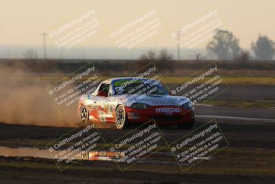 media/Jan-13-2024-CalClub SCCA (Sat) [[179f4822a7]]/Group 7/Sunset (Race)/